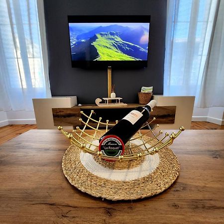 Chaleureux Appartement Refait A Neuf Vic-sur-Cère المظهر الخارجي الصورة