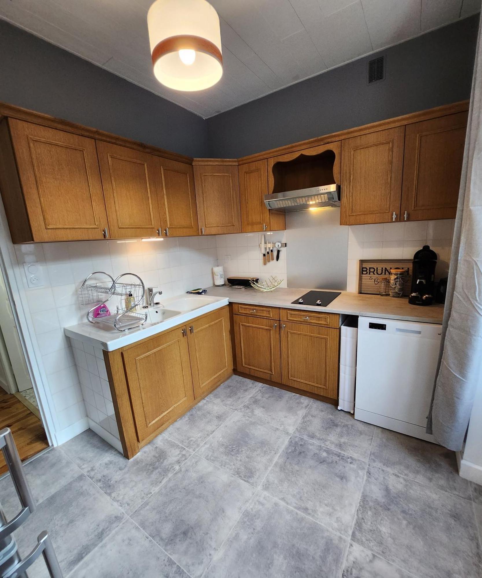 Chaleureux Appartement Refait A Neuf Vic-sur-Cère المظهر الخارجي الصورة